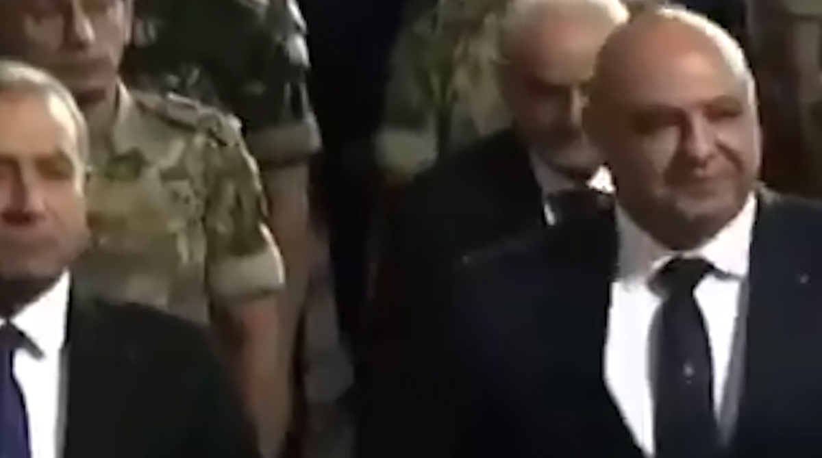 شوخی غیرمنتظره رئیس‌جمهور لبنان با یک فرمانده