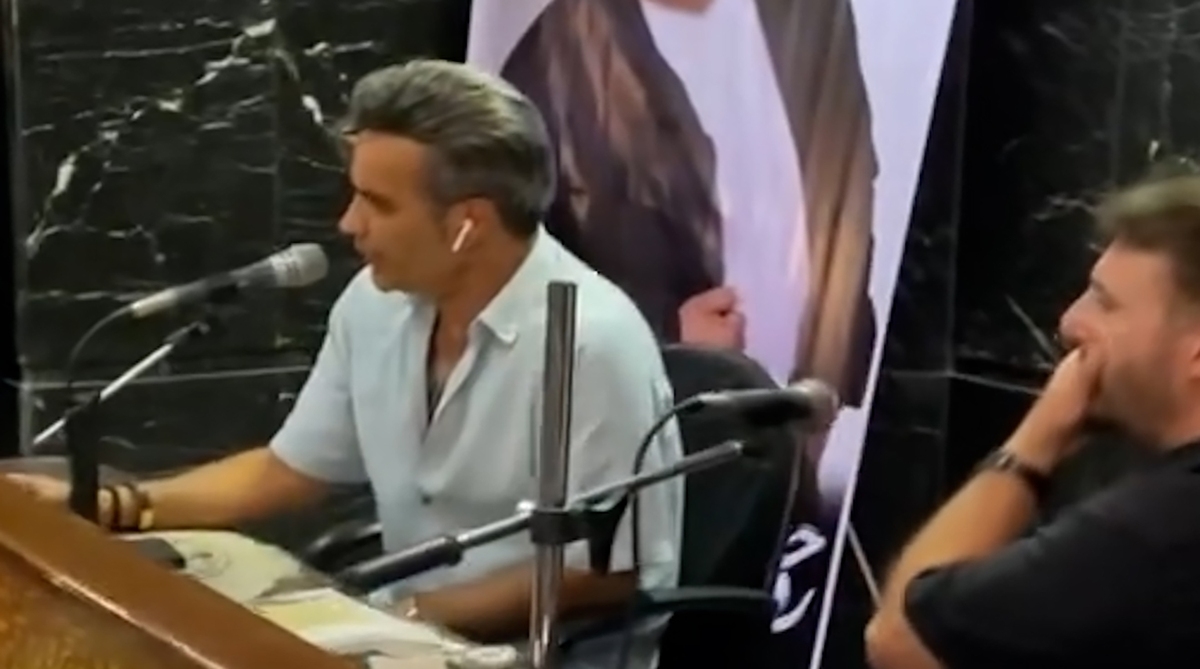 اجرای سوزناک شهرام شکوهی در ختم امید جهان