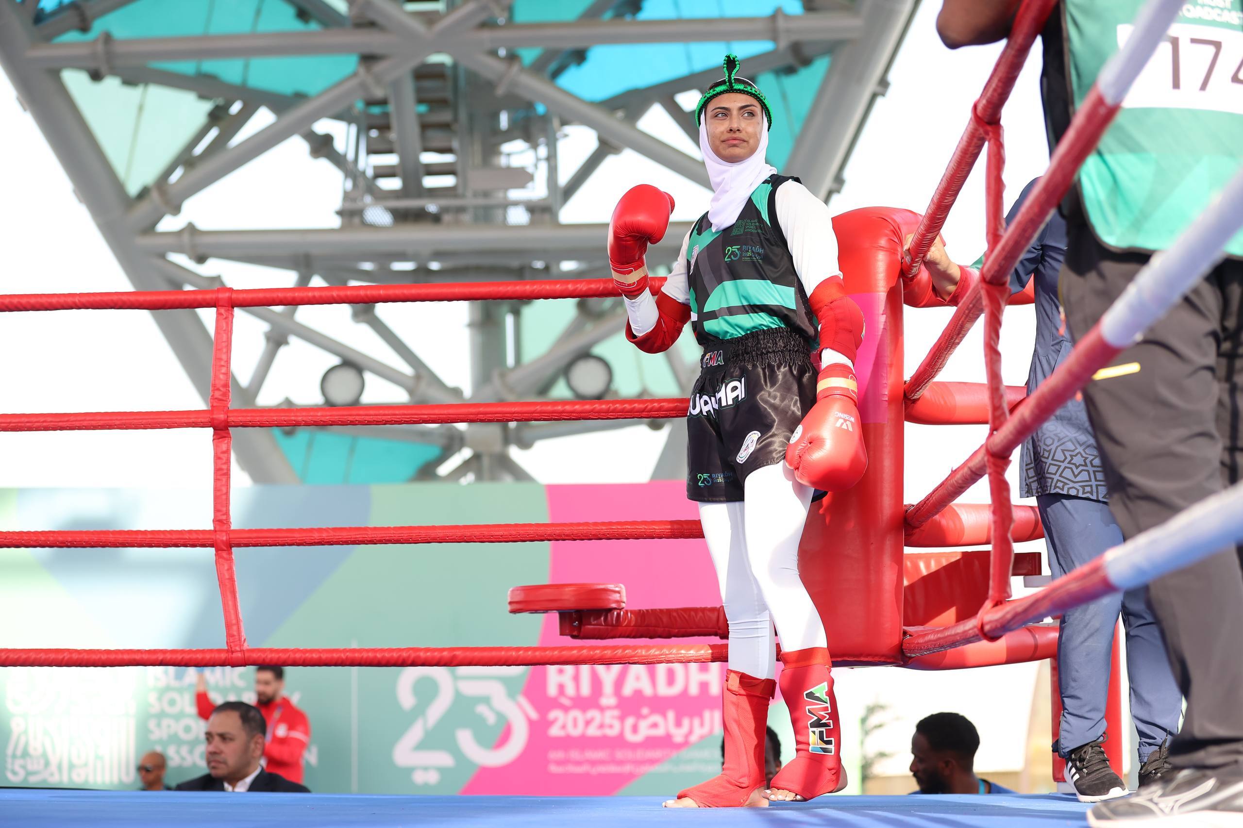 زنده از عربستان| حسینی در وزنه‌بردای به برنز رسید/ دو شناگر ایران در فینال