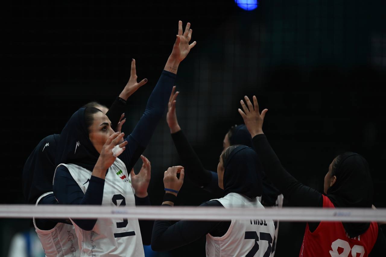 زنده از عربستان| مدال برنز والیبال زنان به ایران رسید زنده از عربستان| مدال برنز والیبال زنان به ایران رسید