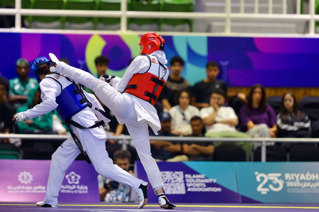 زنده از عربستان| صعود تیم ملی هندبال زنان به نیمهنهایی زنده از عربستان| صعود تیم ملی هندبال زنان به نیمهنهایی