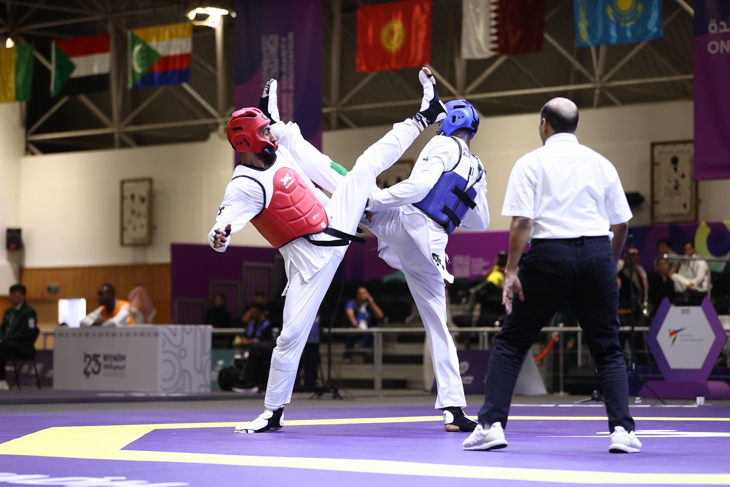 زنده از عربستان/ کولاک ووشوکاران با ۵ فینالیست زنده از عربستان/ کولاک ووشوکاران با ۵ فینالیست