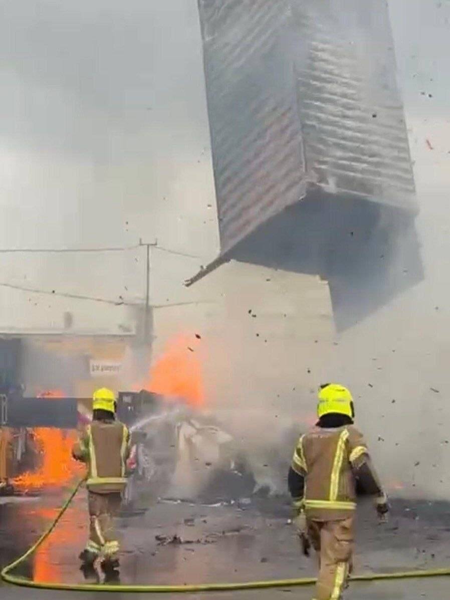 روز بیست و دوم/دور جدید شلیک موشکهای ایرانی/ موشکهای بارشی به تلآویو اصابت کردند/ بروزرسانی می شود روز بیست و دوم/دور جدید شلیک موشکهای ایرانی/ موشکهای بارشی به تلآویو اصابت کردند/ بروزرسانی می شود