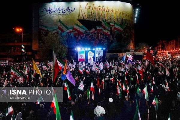 روز سی و یکم جنگ/ پاسخ های سنگین ایران علیه حمله متجاوزان به زیرساخت ها/ پیشنهاد معنادار اسرائیل به امریکا؛ پایگاههایت را جمع کن