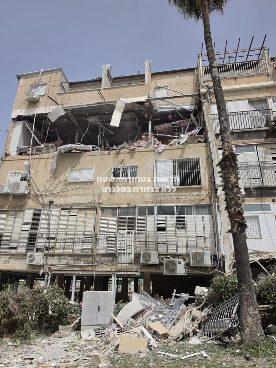 روز سی و ششم/ حمله دشمن آمریکایی صهیونی به منطقه ویژه پتروشیمی های ماهشهر، بندر امام و ابوعلی و نیروگاه بوشهر/آمریکا و رژیم صهیونی همچنان زیر ضربات کوبنده ایران / بروزرسانی می شود روز سی و ششم/ حمله دشمن آمریکایی صهیونی به منطقه ویژه پتروشیمی های ماهشهر، بندر امام و ابوعلی و نیروگاه بوشهر/آمریکا و رژیم صهیونی همچنان زیر ضربات کوبنده ایران / بروزرسانی می شود