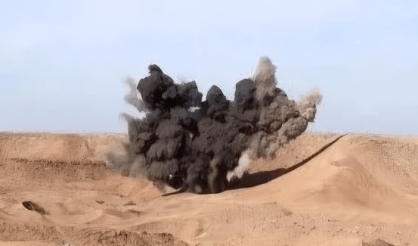 روز چهلم/عقبنشینی ترامپ: آتشبس اعلام میکنم/نیویورک تایمز: تمام تحریمها رفع میشود/وعده صادق ۴ در موج صدم/بروزرسانی می شود روز چهلم/عقبنشینی ترامپ: آتشبس اعلام میکنم/نیویورک تایمز: تمام تحریمها رفع میشود/وعده صادق ۴ در موج صدم/بروزرسانی می شود