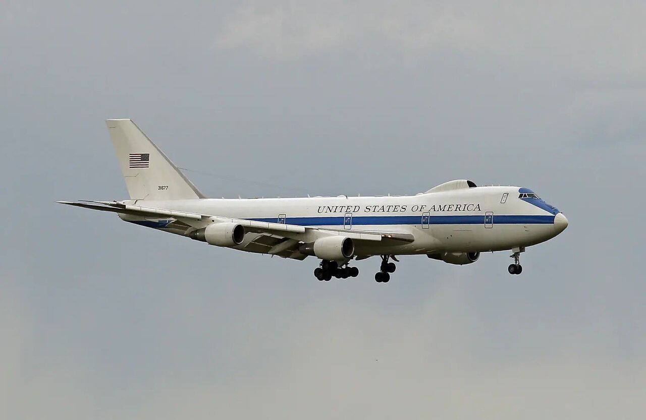 روز چهلم/عقبنشینی ترامپ: آتشبس اعلام میکنم/نیویورک تایمز: تمام تحریمها رفع میشود/وعده صادق ۴ در موج صدم/بروزرسانی می شود روز چهلم/عقبنشینی ترامپ: آتشبس اعلام میکنم/نیویورک تایمز: تمام تحریمها رفع میشود/وعده صادق ۴ در موج صدم/بروزرسانی می شود