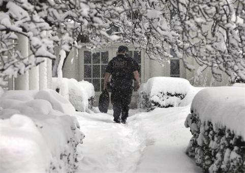 6 فوریه 2010: عوامل سرویس مخفی محافظت در کاخ سفید REUTERS/Yuri Gripas 