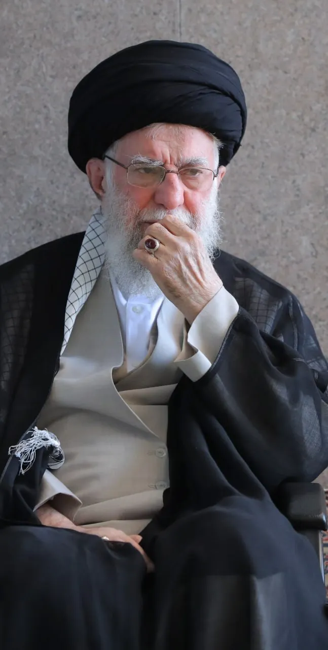 رهبر انقلاب آیت الله سید مجتبی خامنه ای رهبر انقلاب آیت الله سید مجتبی خامنه ای