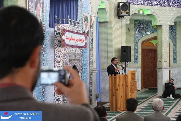 سخنرانی دکتر محسن رضایی در مسجد جامع بردسکن و حضور مردم 