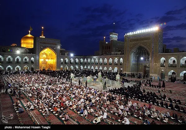 محفل انس با قرآن در حرم امام رضا (ع)
یک&zwnj;شنبه ۲۳ تیر ۱۳۹۲
