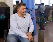 محمود شهریاری: بی اختیار اشک می‌ریزم/ می‌توانستم دیپلمات باشم+فیلم
