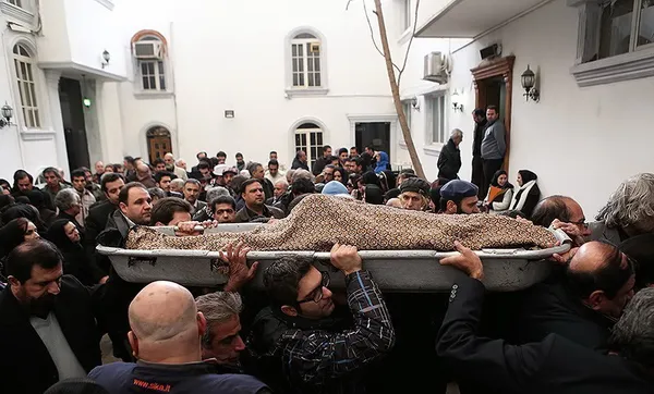 مراسم تشییع پیکر جهانگیر جهانگیری کارگردان سینما
