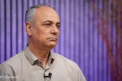 شیرین عبادی و مخملباف روی وجدان خود خاک می‌ریزند