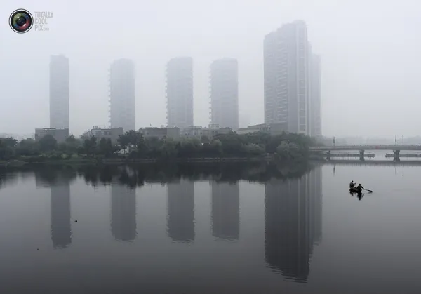 یک صبح مه آلود در شاوژنگ، چین
CHINA STRINGER NETWORK/REUTERS
