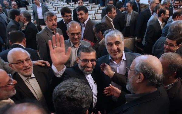 &laquo;علی اصغر جهانگیر&raquo; رئیس جدید سازمان زندان&zwnj;ها و حجت&zwnj;&zwnj;الاسلام &laquo;ابراهیم رئیسی&raquo; معاون اول قوه قضاییه در مراسم تودیع و معارفه رئیس سازمان زندان&zwnj;ها/IRNA
