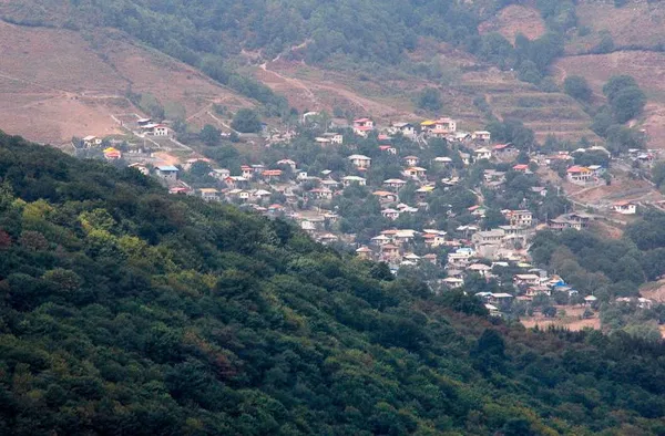 ساخت و ساز&zwnj;های بی&zwnj;رویه در مناطق جنگلی شمال کشور./ISNA
