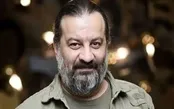 واکنش قاسم خانی به انتشار خبر عینک لاکچری اش