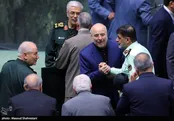 دست دادن  متفاوت قالیباف و سردار رادان
