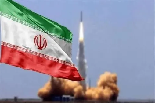 حمله موشکی ایران به پایگاه‌های آمریکا در اردن/ اصابت سه موشک بالستیک ضدکشتی و انفجارهای مهیب/ بروزرسانی می شود
