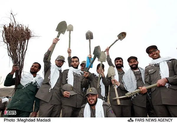 مراسم درختکاری در دانشکده شهید مطهری بسیج
