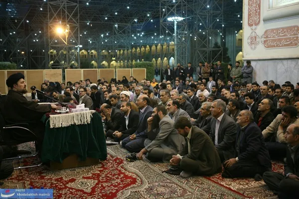 دیدار مردم لرستان با یادگار امام خمینی