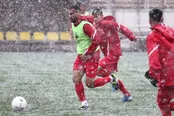 تصاویر جالب از تمرین امروز پرسپولیس زیر برف