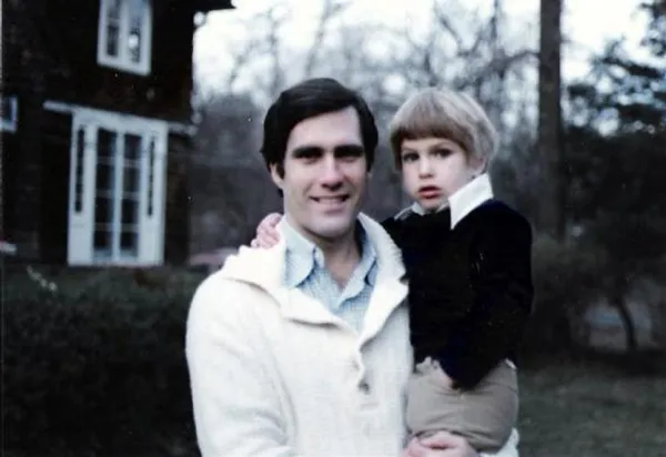 1979
رامنی و پسرش جاش
REUTERS/Romney for President

