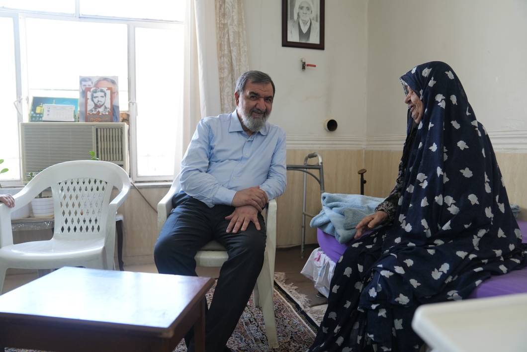 دقایقی