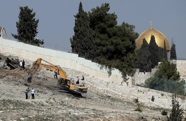 تخریب اقامتگاه های موقت فلسطینیان در شرق بیت المقدس توسط ارتش رژیم صهیونیستی./AFP
