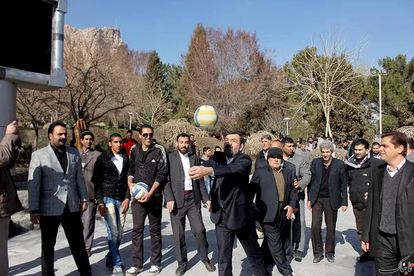 حضور دکتر رضایی در کوه صفه و گلزار شهدا
