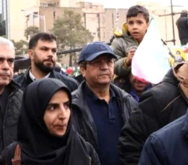 حضور عبدالناصر همتی رئیس بانک مرکزی در راهپیمایی ۲۲ بهمن