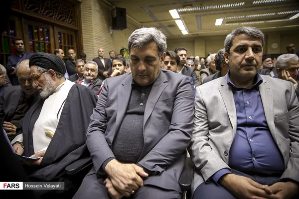 تابناک.