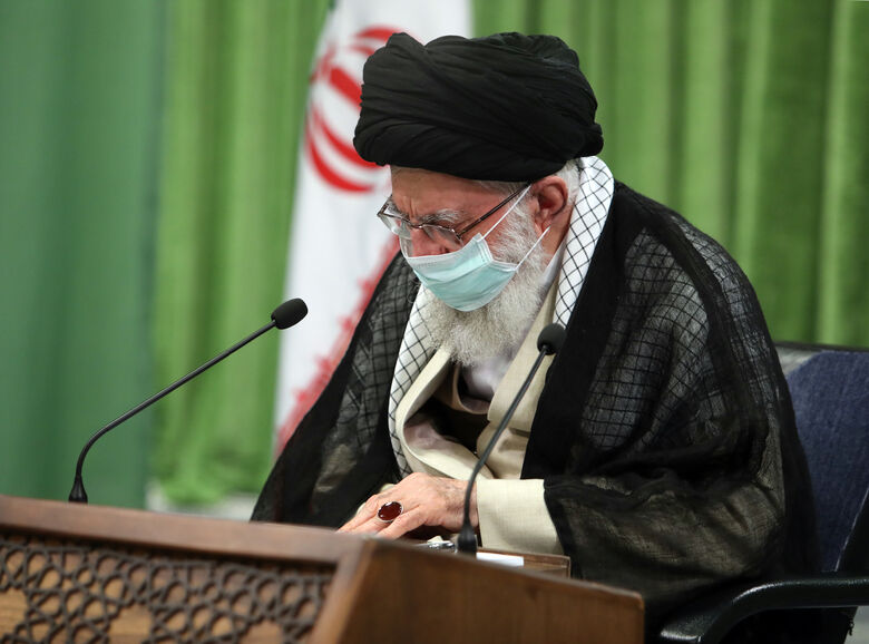 دیدار رهبری با دانشجویان