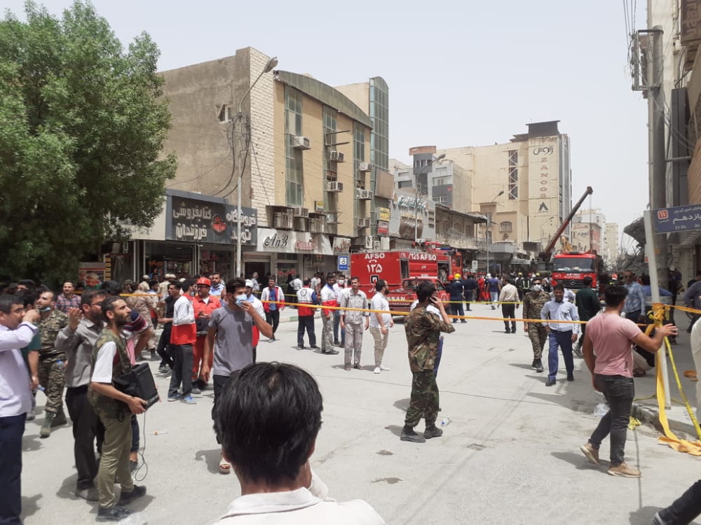 تابناک.