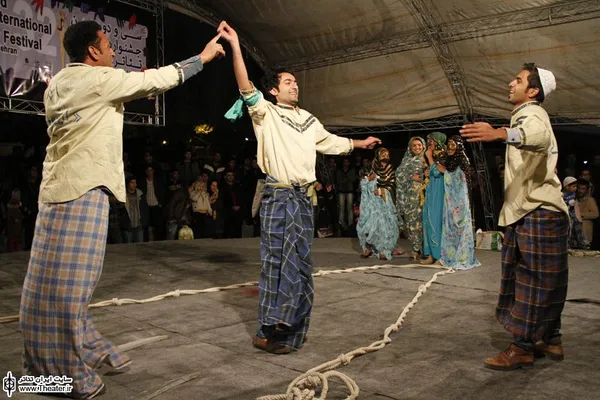 چوک ابوموسی، کارگردان: حسن سبحانی 