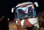 خروج اتوبوس مسافربری از جاده در محور بشرویه