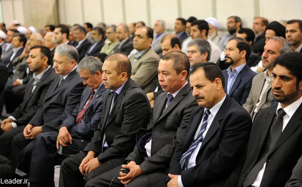 دیدار با رهبری در روز مبعث