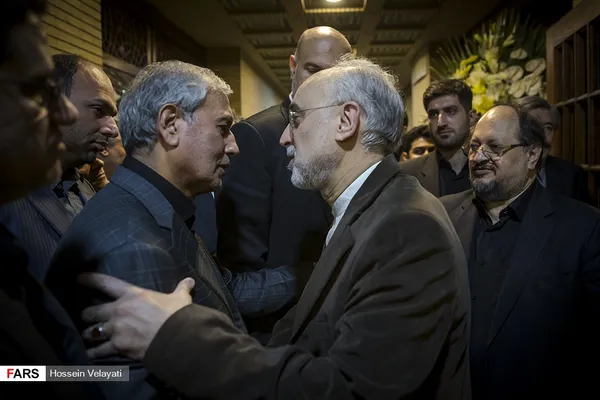 تابناک.