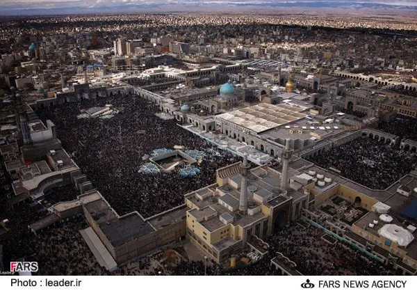 تصاویر هوایی لحظه تحویل سال 1392 حرم مطهر امام رضا (ع)
چهارشنبه 30-12-91
