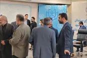 عکسی از  نماینده جنجالی همراه جلیلی در ستاد انتخابات