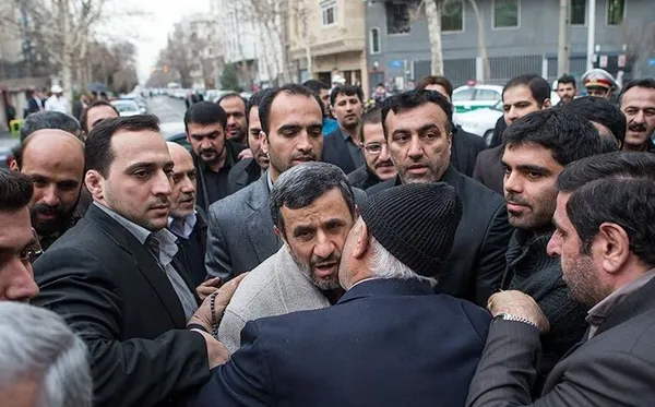 مجلس ترحیم والده محمود احمدی&zwnj;&zwnj;نژاد. 
