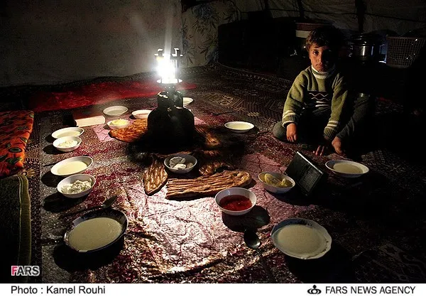 سفره افطار عشایر