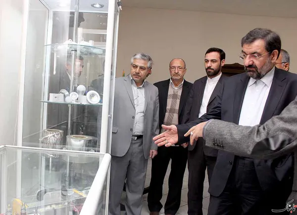 حضور دکتر رضایی در کارخانه گیتی پسند