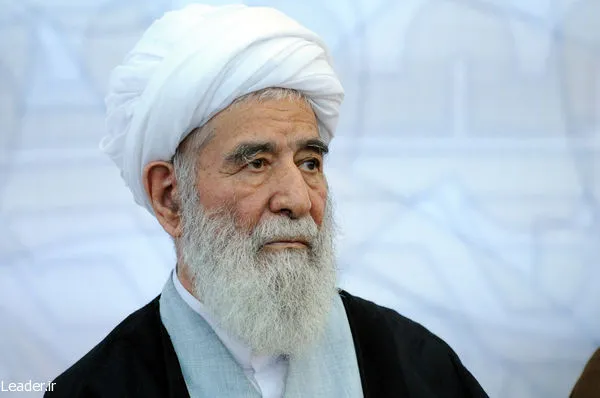 ديدار جمعي از نخبگان و برگزيدگان اقشار مختلف استان خراسان شمالي
25/07/91