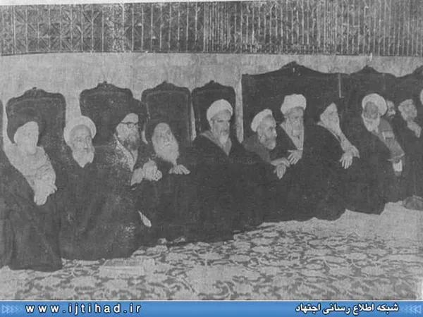 تحصن علماء مشهد در حرم مطهر به مناسبت  جلوگیری دولت بختیار از ورود امام  به میهن