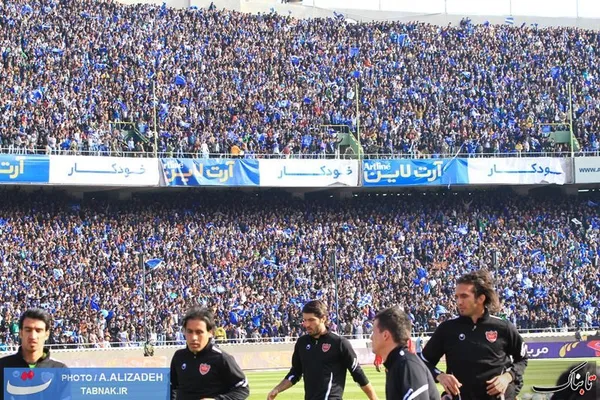 تمرینات سرخابی ها پیش از آغاز دربی 76
