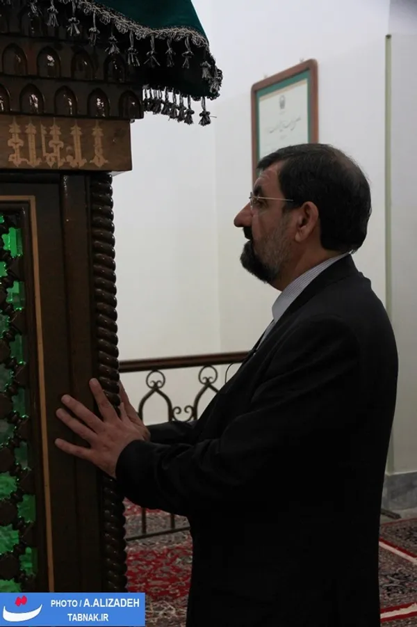 بازدید و زیارت آرامگاه شهید مدرس در کاشمر توسط دکتر محسن رضایی