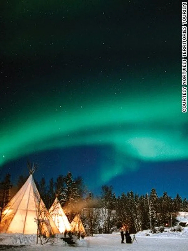Yellowknife, Canada
شفق قطبی روستایی کوچک؛ هر آنچه که شما می دانید.... و صندلی های گرم