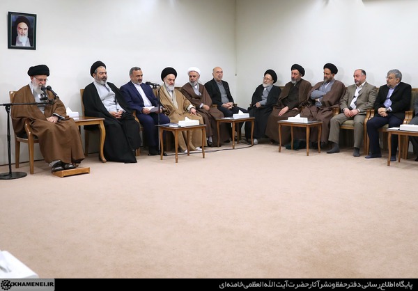 دیدار رهبری با کارگزاران حج